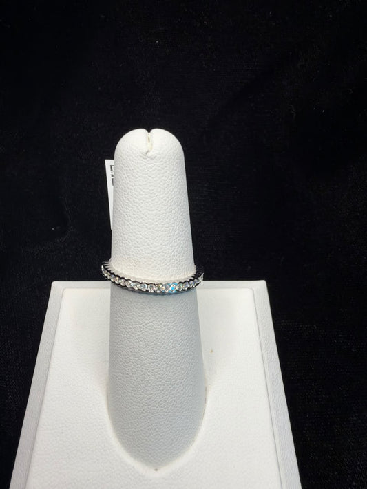 Diamond Single Row Band Ring 0.20CT