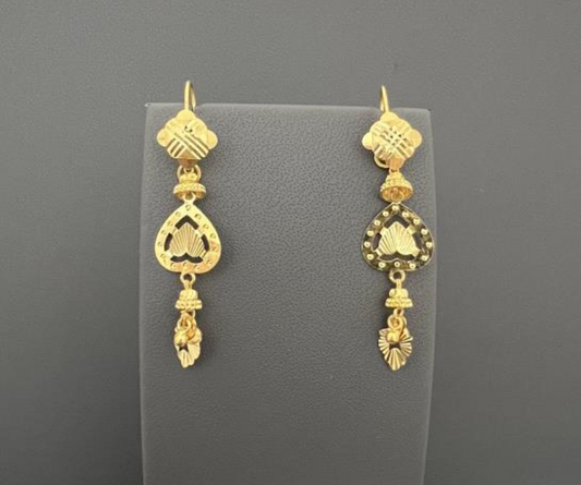22KT GOLD EARRINGS 3.5GM