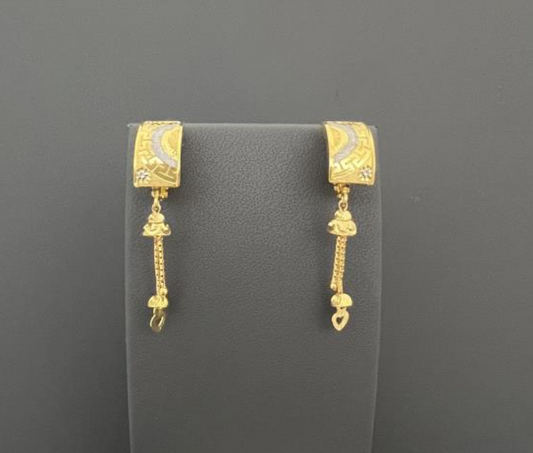 22KT GOLD EARRINGS 5.2GM