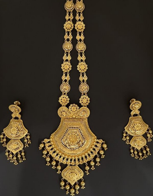 22KT GOLD EARRINGS ONLY 33.2GM