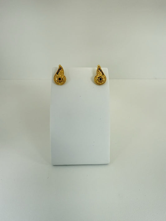 22KT GOLD  EARRINGS  4.5 GM