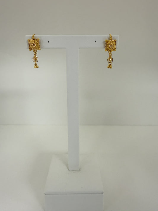 22KT GOLD  EARRINGS  3.2 GM