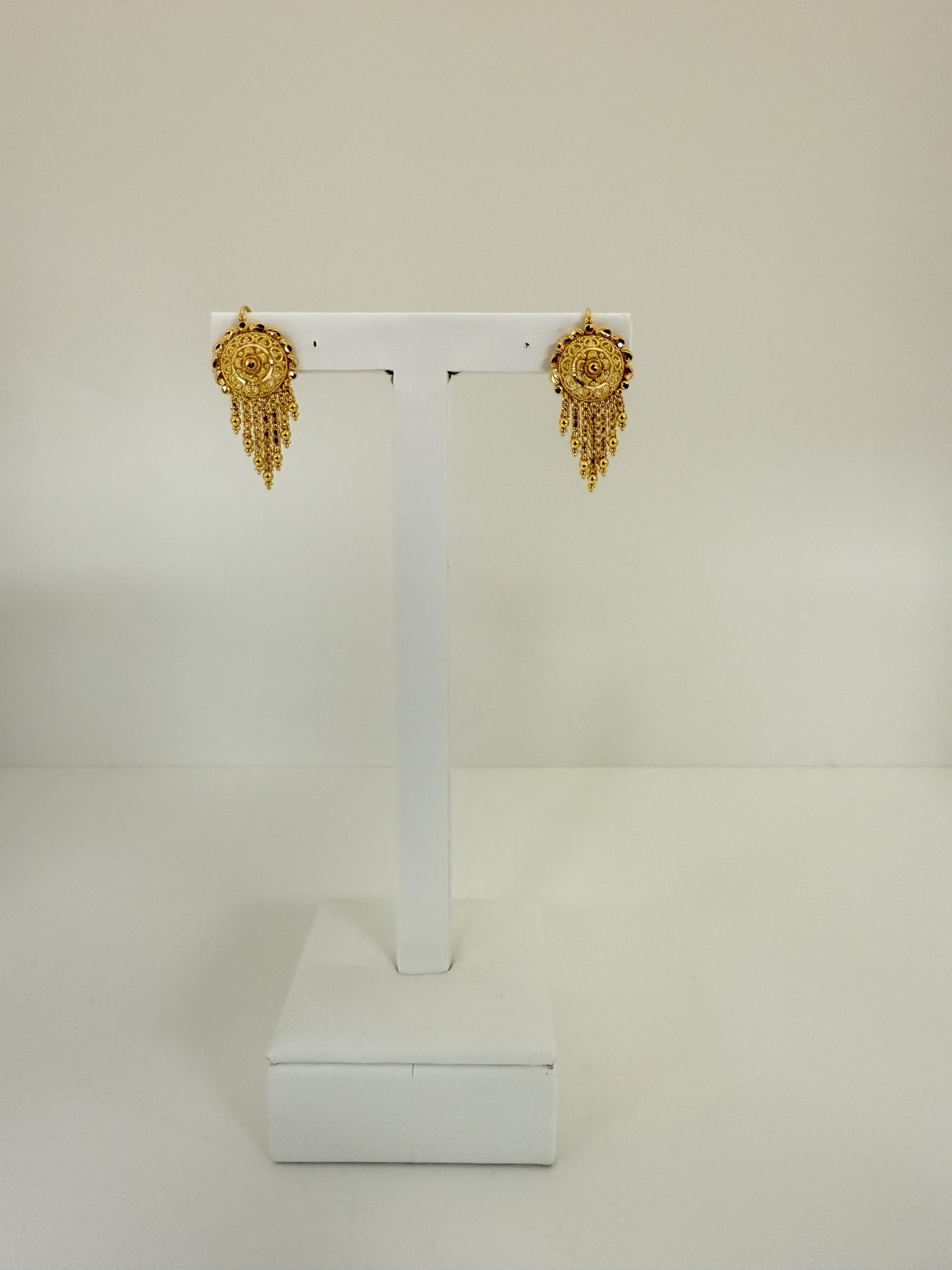 22KT GOLD  EARRINGS  5.8 GM