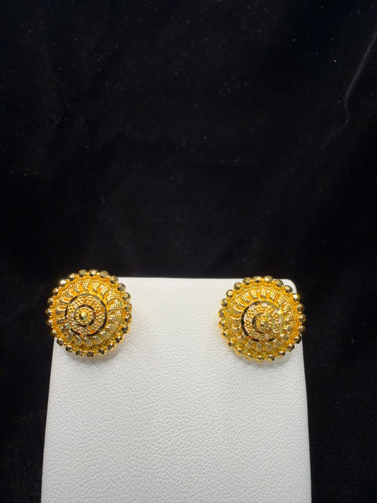 22KT Gold Round Floral Stud Earrings 5.7gm
