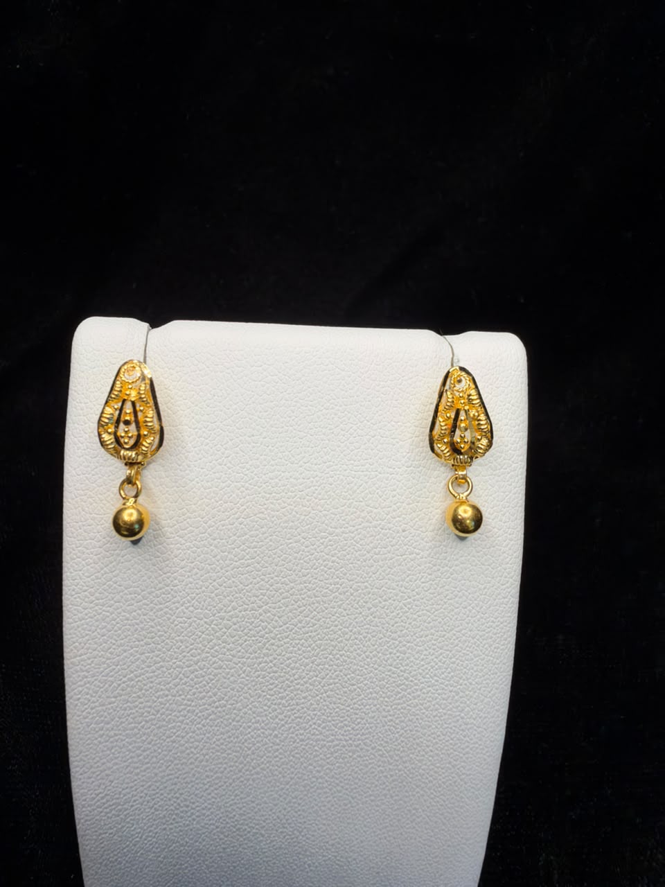 22KT Gold Teardrop Bead Drop Earrings 2.2gm
