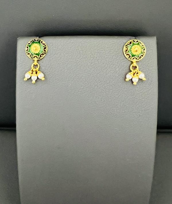 22KT GOLD MENNA KARI EARRINGS 2.90GM