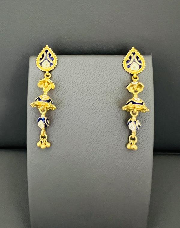 22KT Gold Dangle Earrinngs 8.2GM