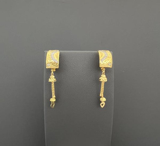 22KT GOLD EARRINGS 5.2GM