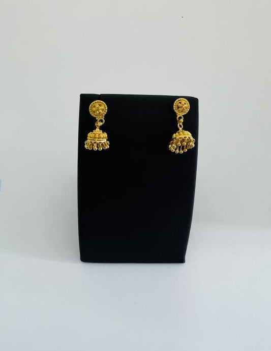 22KT GOLD EARRINGS 4.5GM