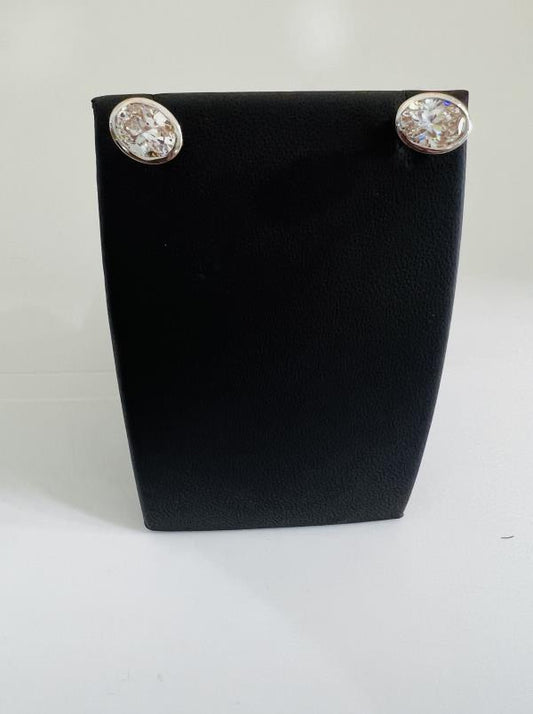 22KT Gold CZ Earrings 3.7GM