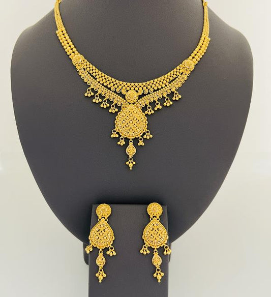22KT GOLD EARRINGS ONLY 10.4GM