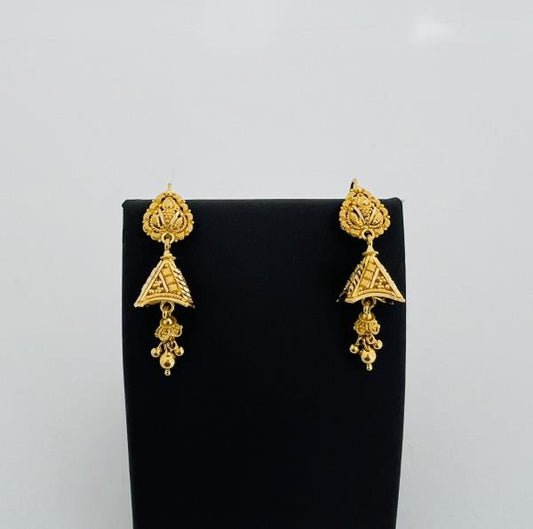 22KT GOLD EARRINGS 6.1GM