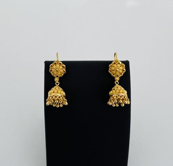 22KT GOLD EARRINGS 6.1GM