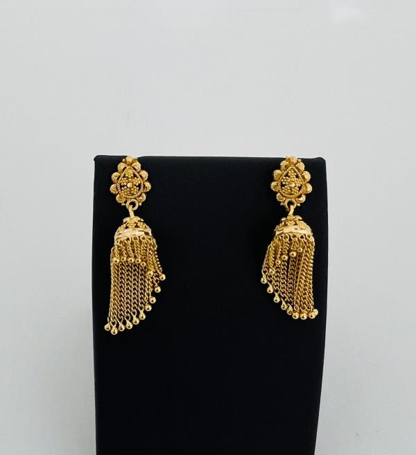 22KT GOLD EARRINGS 7.7GM