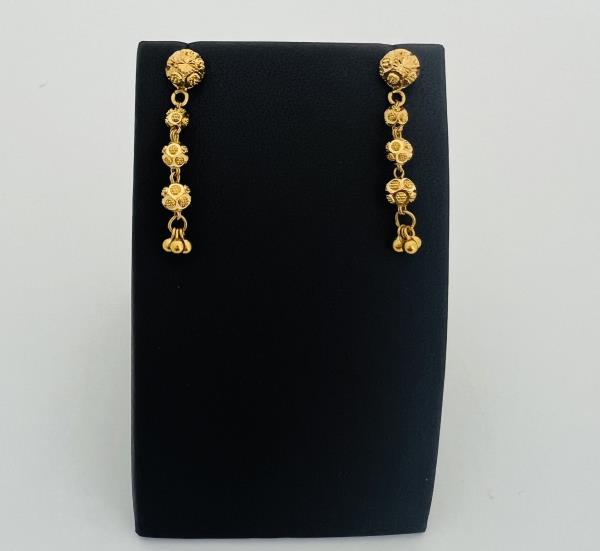 22KT GOLD EARRINGS ONLY 4.1GM