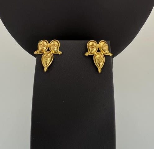 22KT GOLD  EARRINGS 3.5GM