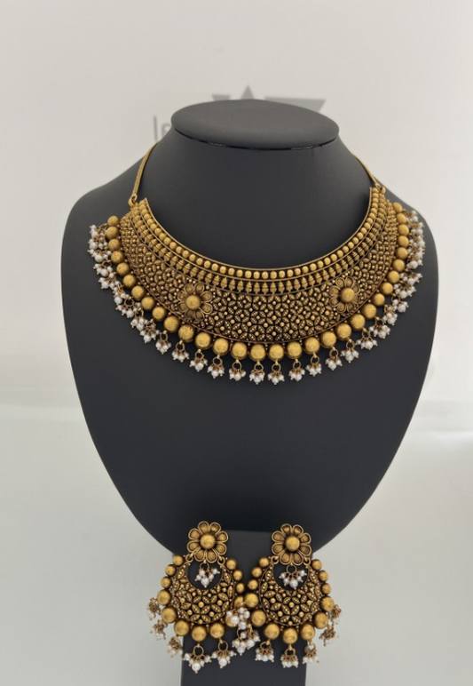 22KT GOLD SET ANTIQUE/PEARL 79.8GM