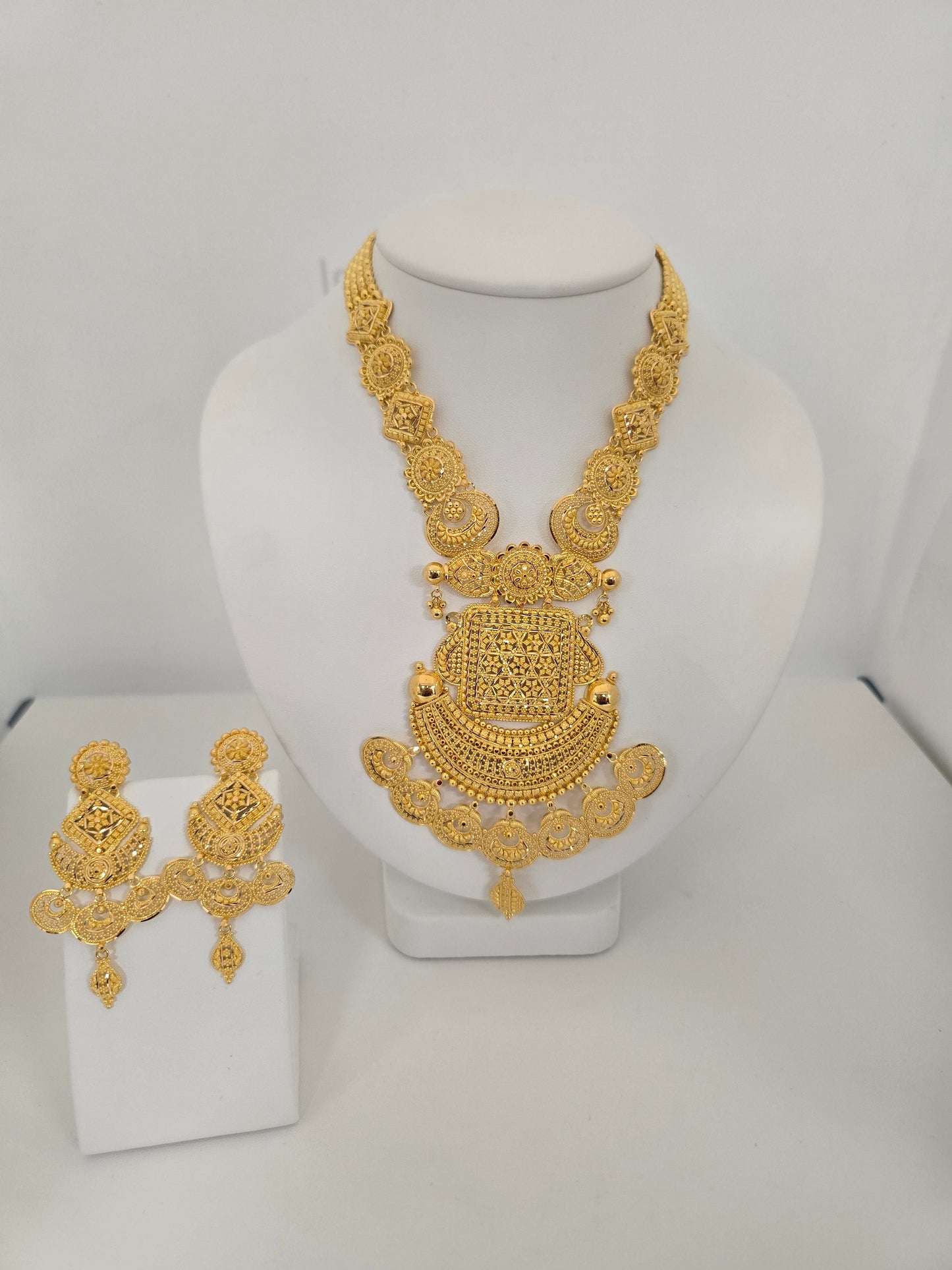 22KT GOLD SET 99.1 GM