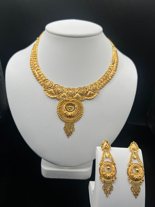 22KT GOLD SET WITH EARRINGS 29.3GM