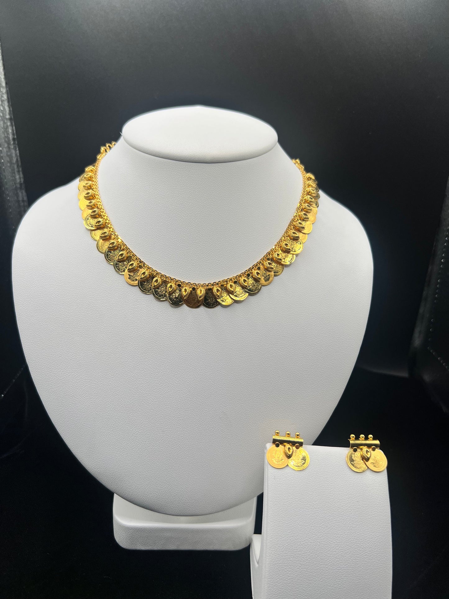 22KT GOLD SET WITH EARRINGS 16.9GM