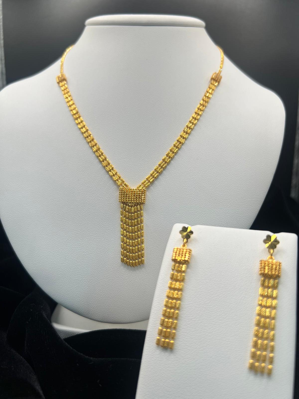 22KT Gold Tassel Necklace & Earrings Set 18.7gm