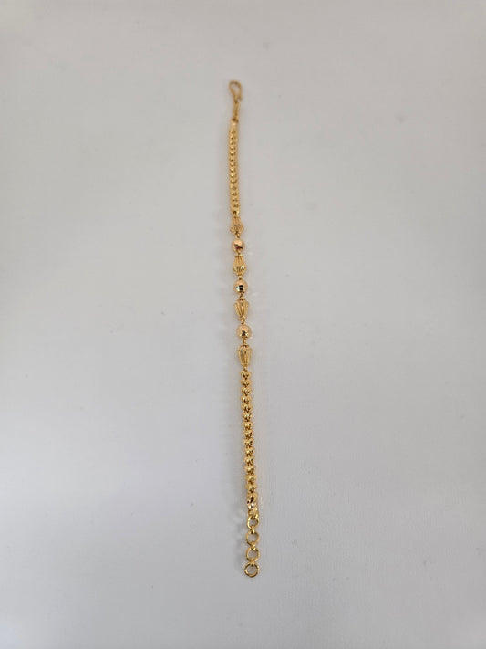 22KT GOLD LADIES BRACELET 8.6GM