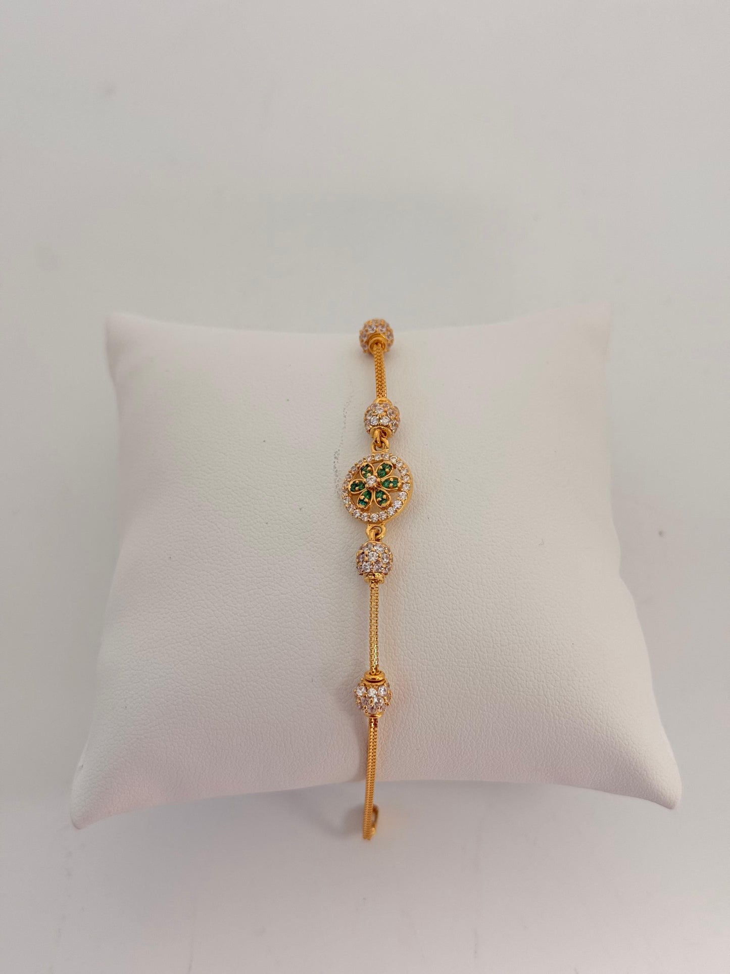 22KT LADIES BRACELET 5.8 GM