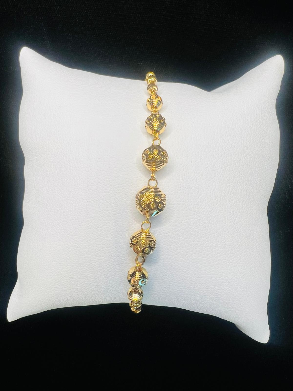 22KT Gold Ornate Beaded Bracelet 6.1gm