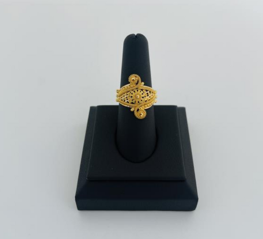 22KT GOLD LADIES RING 5.2GM