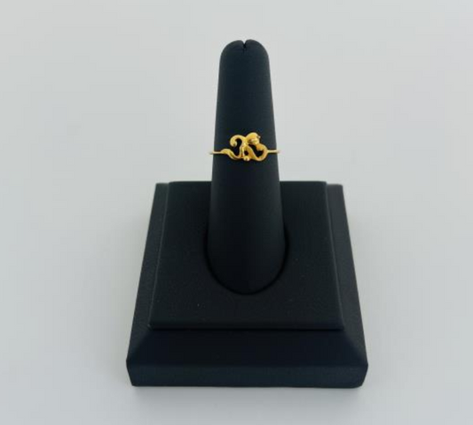 22KT GOLD LADIES RING 1.7GM