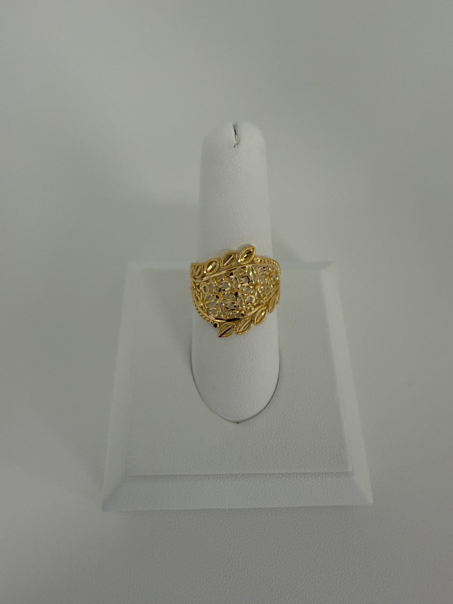 22KT GOLD RING 4.1 GM