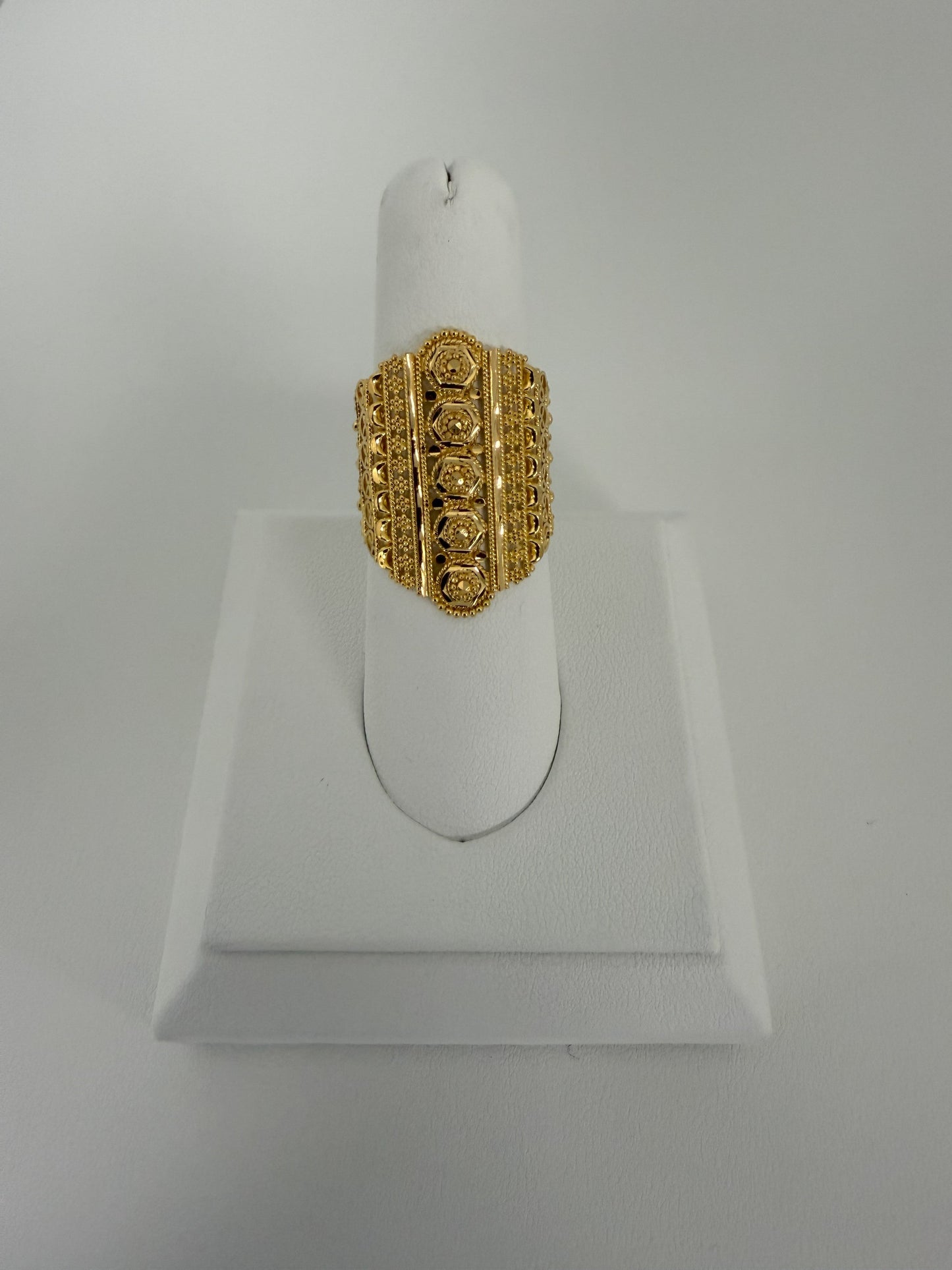 22KT GOLD RING 6.8 GM