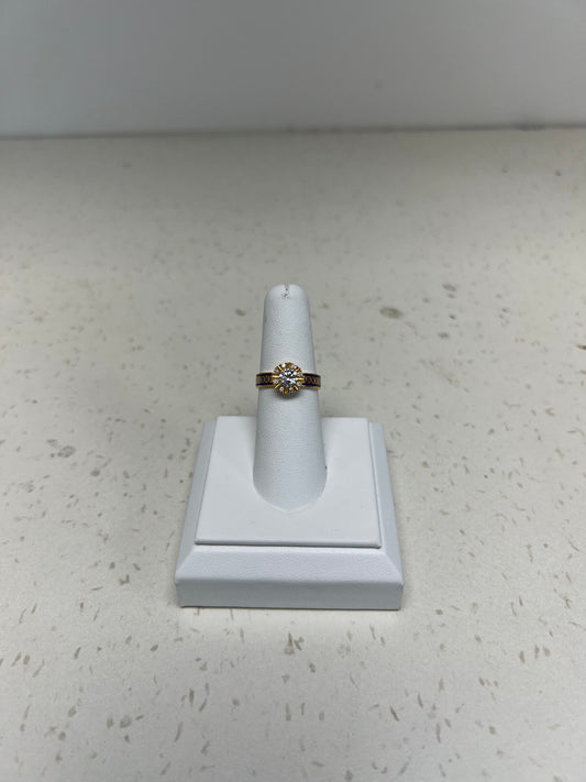 22K GOLD LADIES RING 4.5 GM