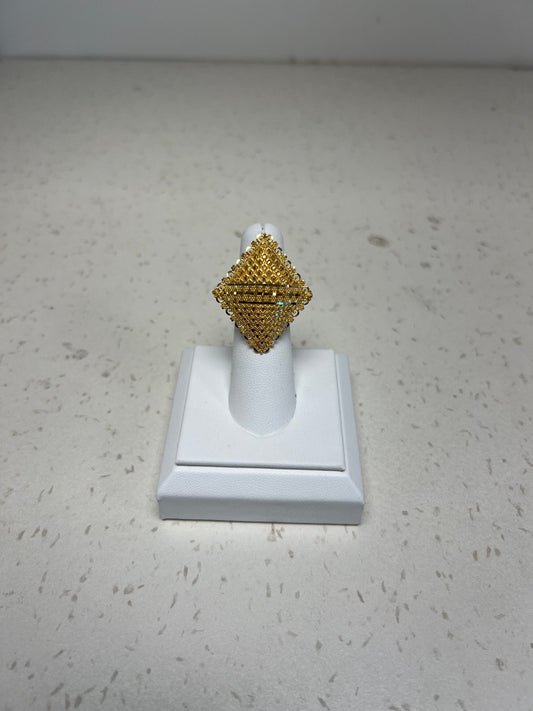 22K GOLD LADIES RING 8.9 GM