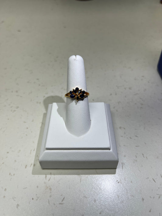 22KT GOLD LADIES RING 3.5GM