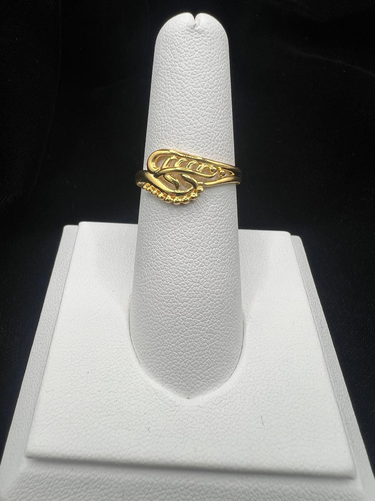22K Gold Swirl Ring 2.3 GM