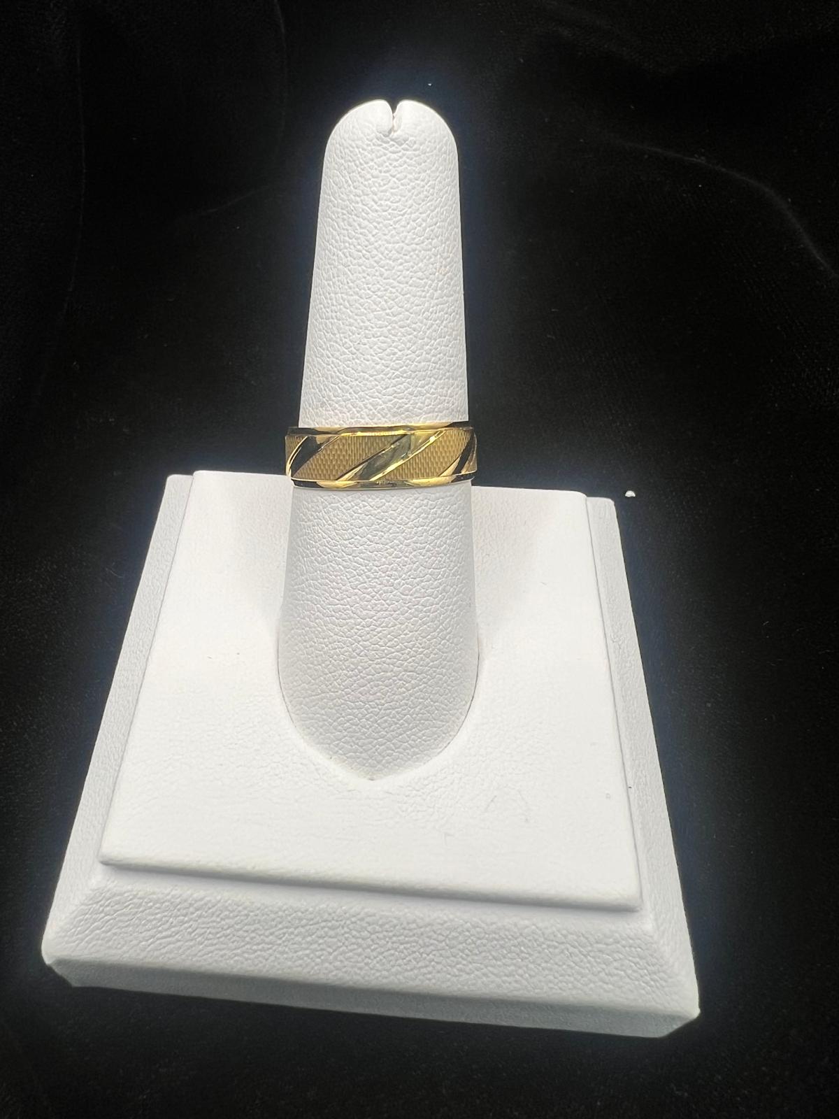 22K Gold Diagonal Texture Band 3.4 GM