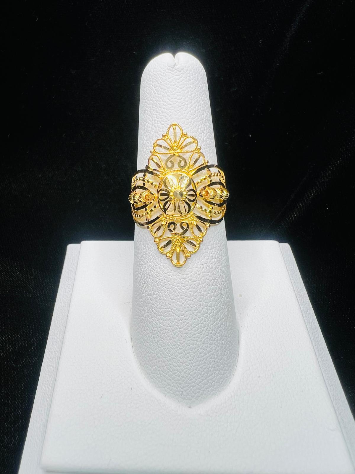 22KT Gold Floral Filigree Statement Ring 3.3gm
