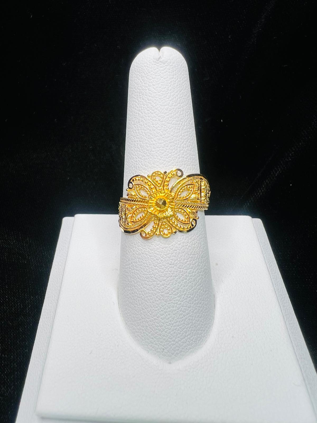 22KT Gold Floral Filigree Ring 3.0gm