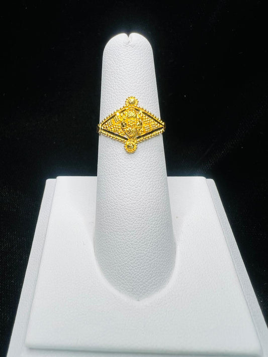 22KT Gold Geometric Filigree Ring  2.2gm