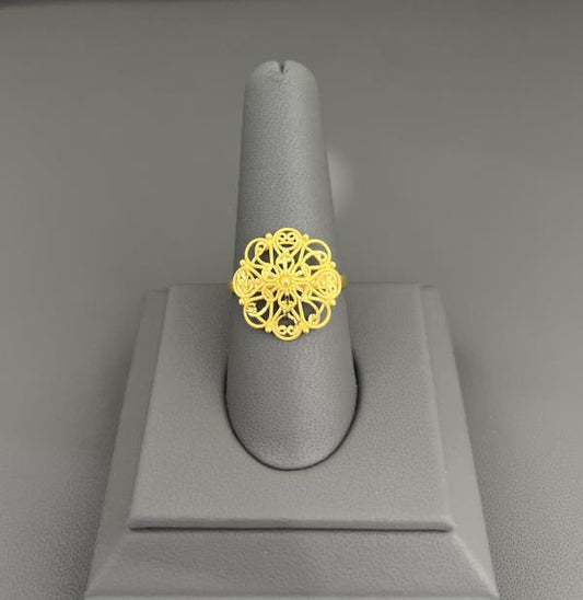 22KT GOLD LADIES RING 3.8GM