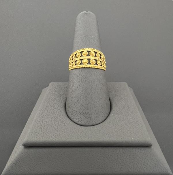 22KT Gold Ladies Ring 3.7GM