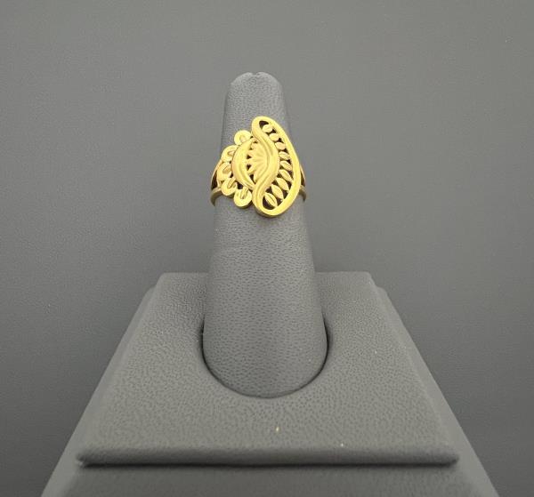 22KT GOLD LADIES RING 4.7GM