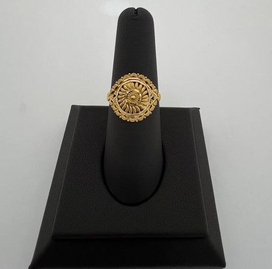 22KT GOLD LADIES RING 3.2GM