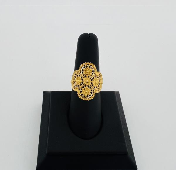 22KT GOLD RING 3.7GM