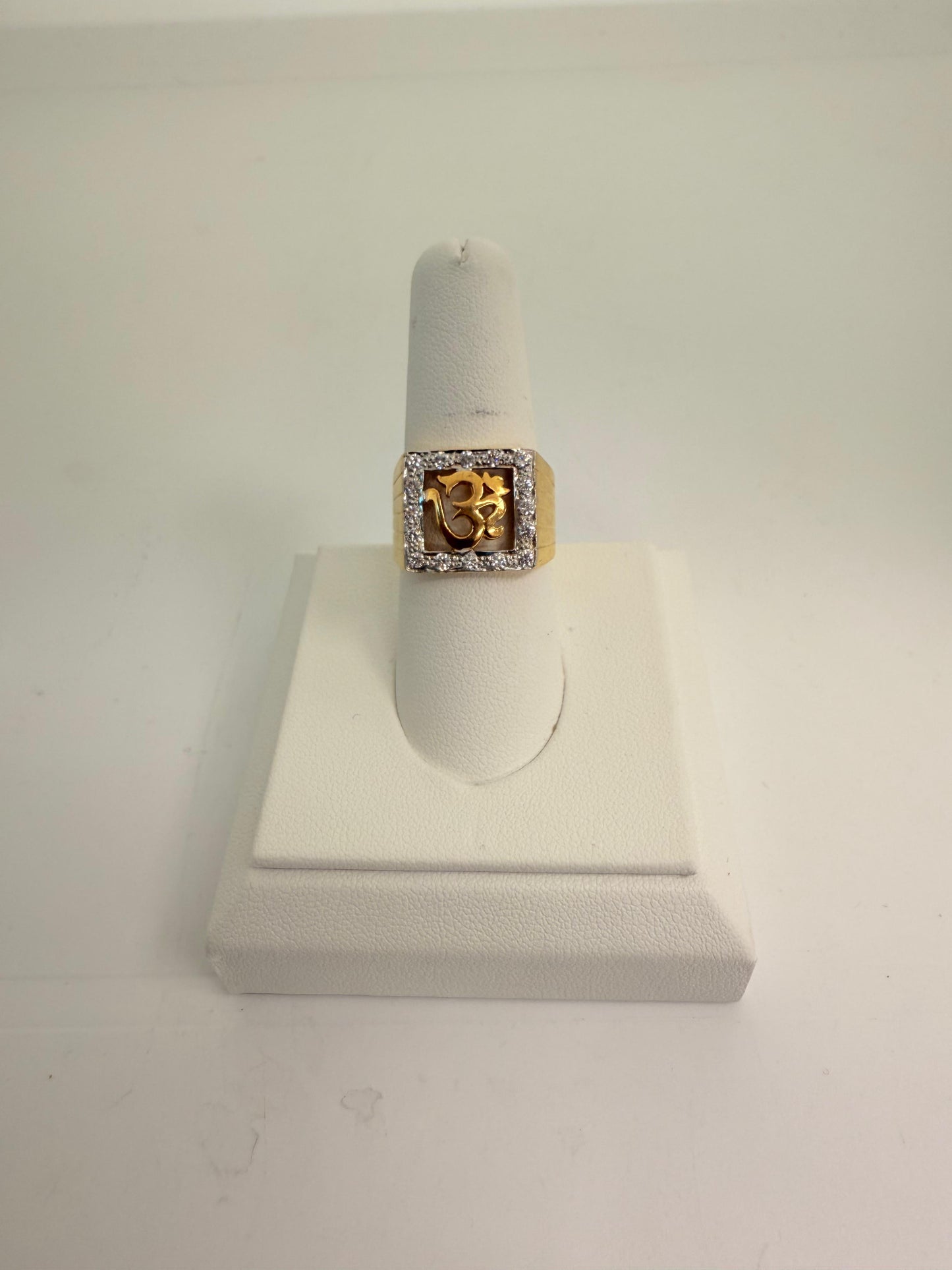 22KT GOLD MENS RING 9.6 GM