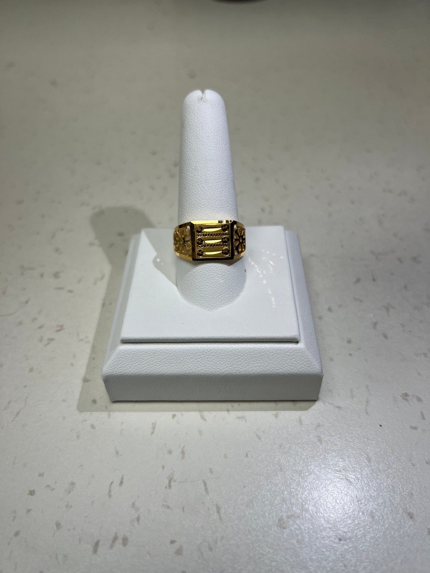22K GOLD MENS RING 4.0G