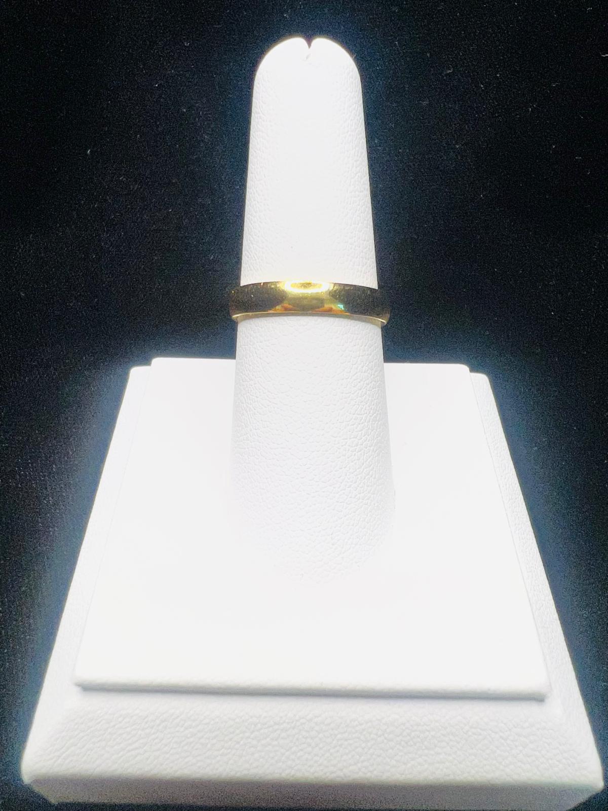 22KT Gold Men’s Classic Polished Band Ring 4.2gm