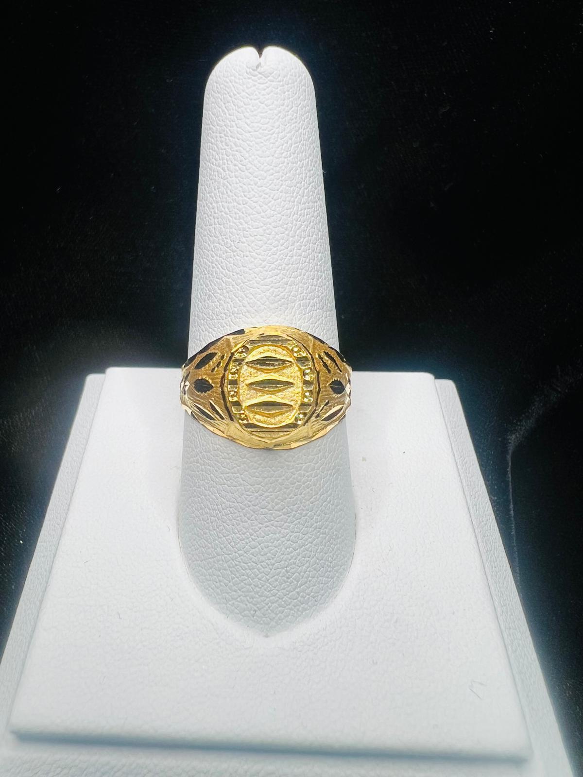 22KT Gold Men’s Oval Geometric Statement Ring 3.4gm