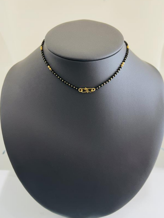 22KT GOLD MANGALSUTRA 4.3GM